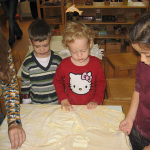 Apfelstrudelbacken im Kindergarten