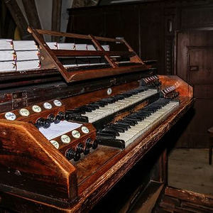 Alte Lachmayr-Orgel