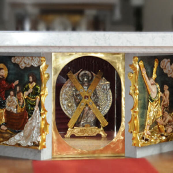 Volksaltar der Pfarrkirche Kopfing  Apostel Andreas Altar