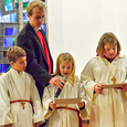 Christkönig / Jack Haijes In Kirchdorf an der Krems wurden sechs neue MinistrantInnen aufgenommen